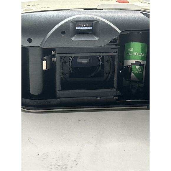 Fujifilm Zoom Date 60 35mm Auto Focus Point & Shoot Film Camera Tested - Picture 6 of 8